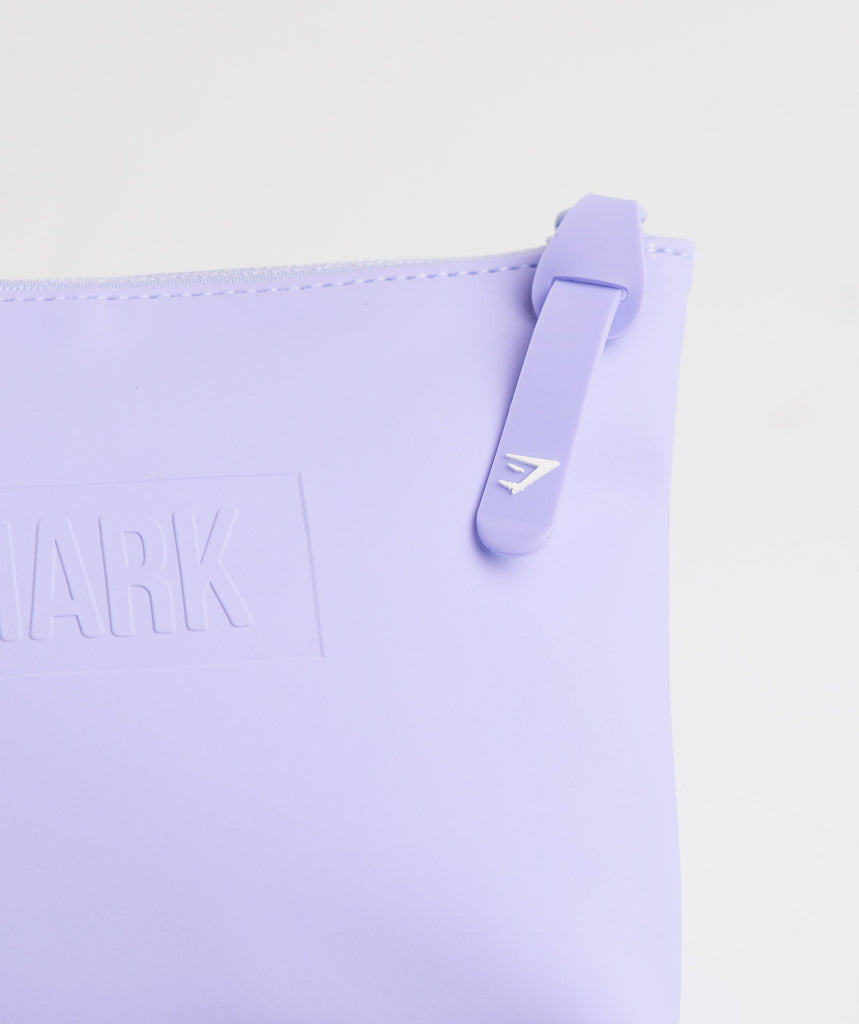 Gymshark Everyday Wash Bag Digital Violet Gymshark
